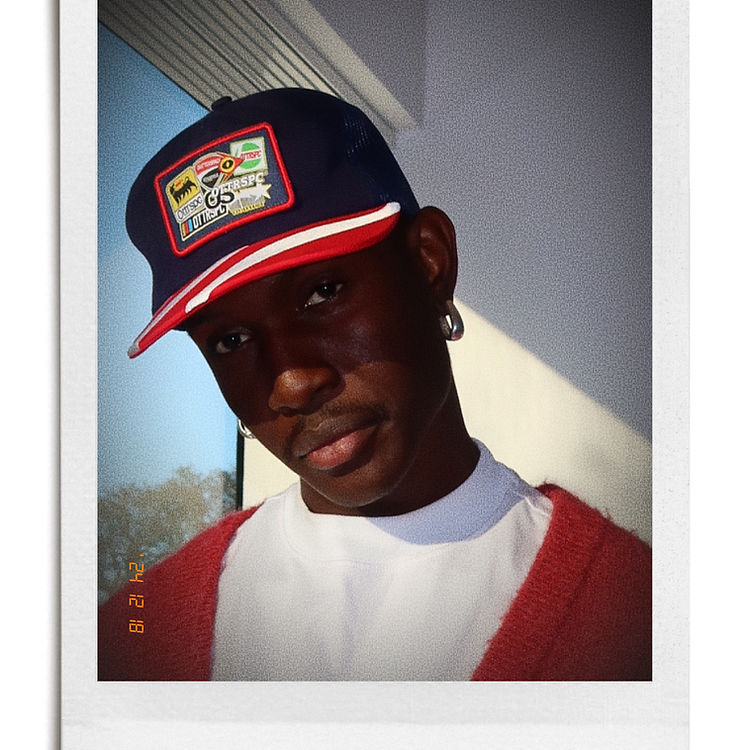 F1 TRUCKER HAT